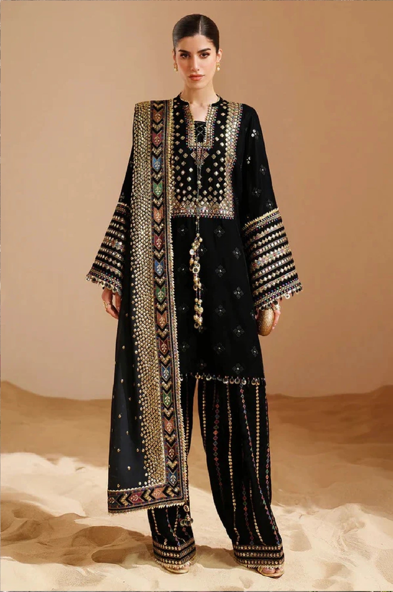 Jazmin Vouge Velvet Embroidered D 05