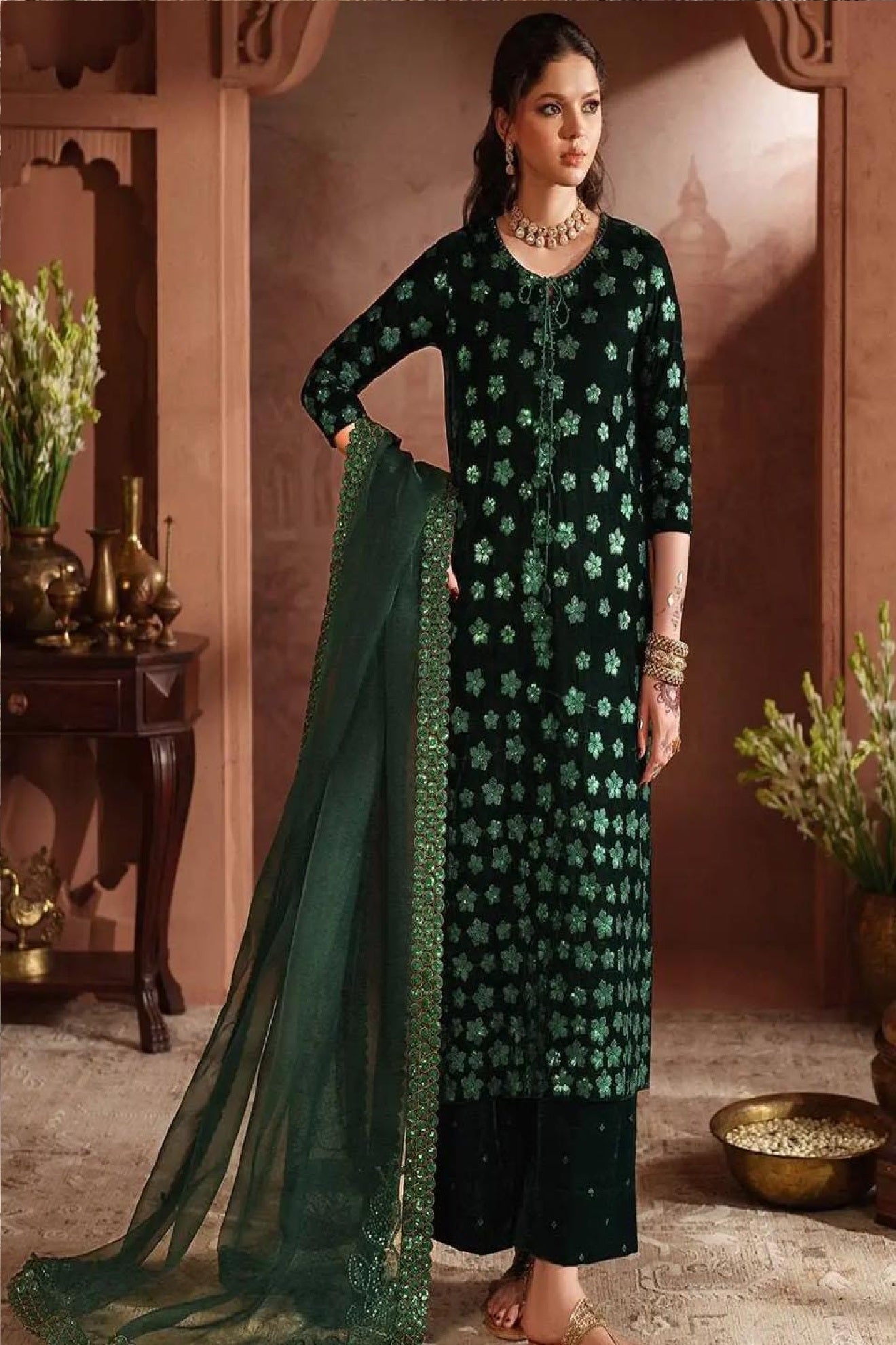Iznik Velvet Collection "Bottel Green"