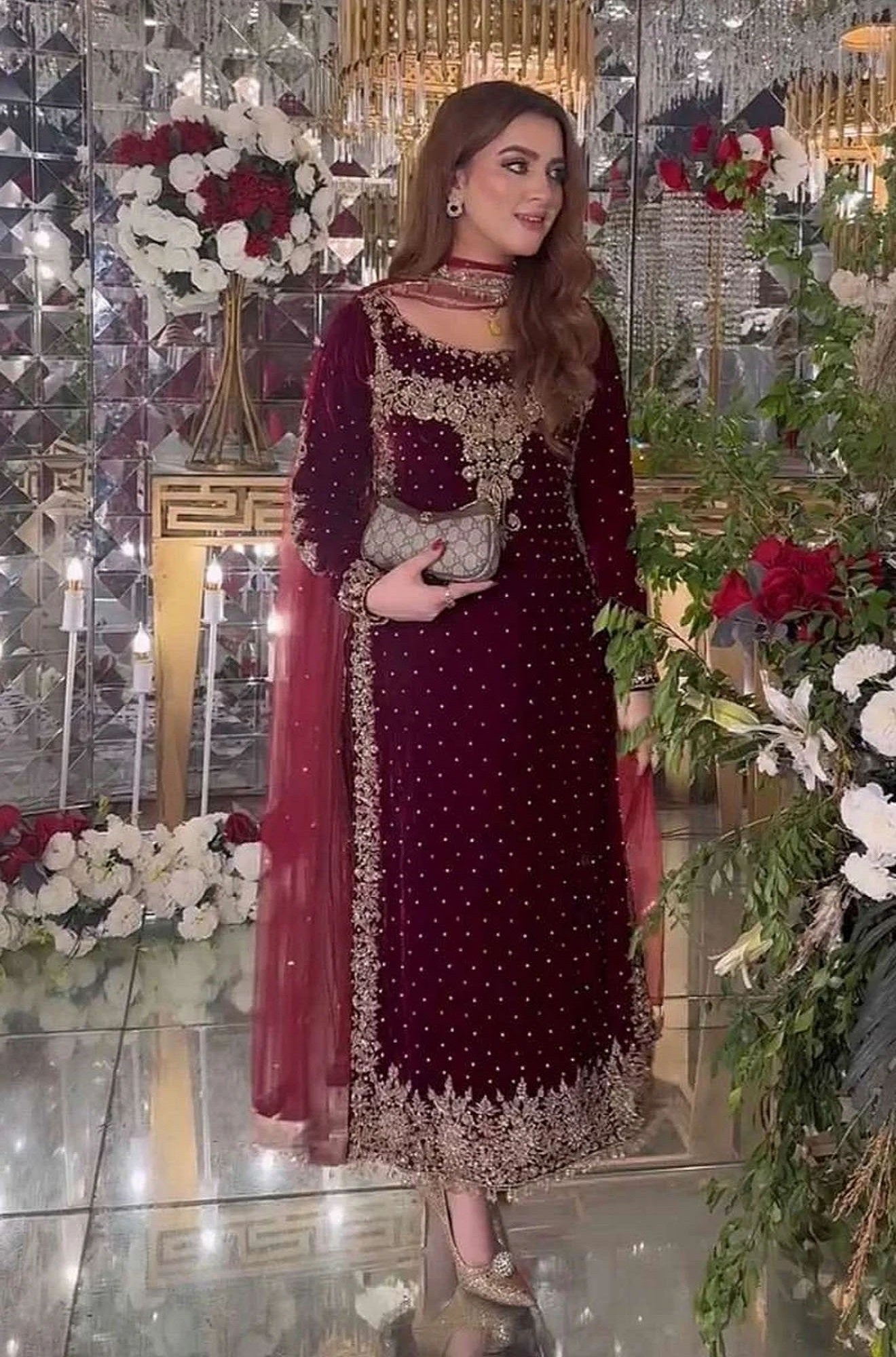 Aneelas Luxury Velvet Collection "Red Gold"