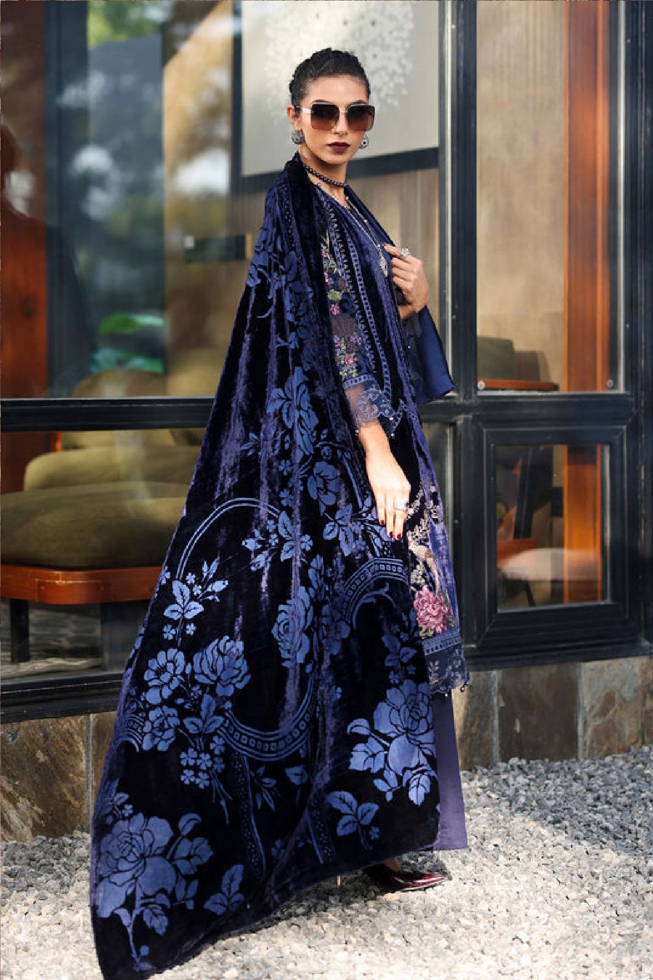 Maria B Luxury Velvet Collection "Blue Palachi"