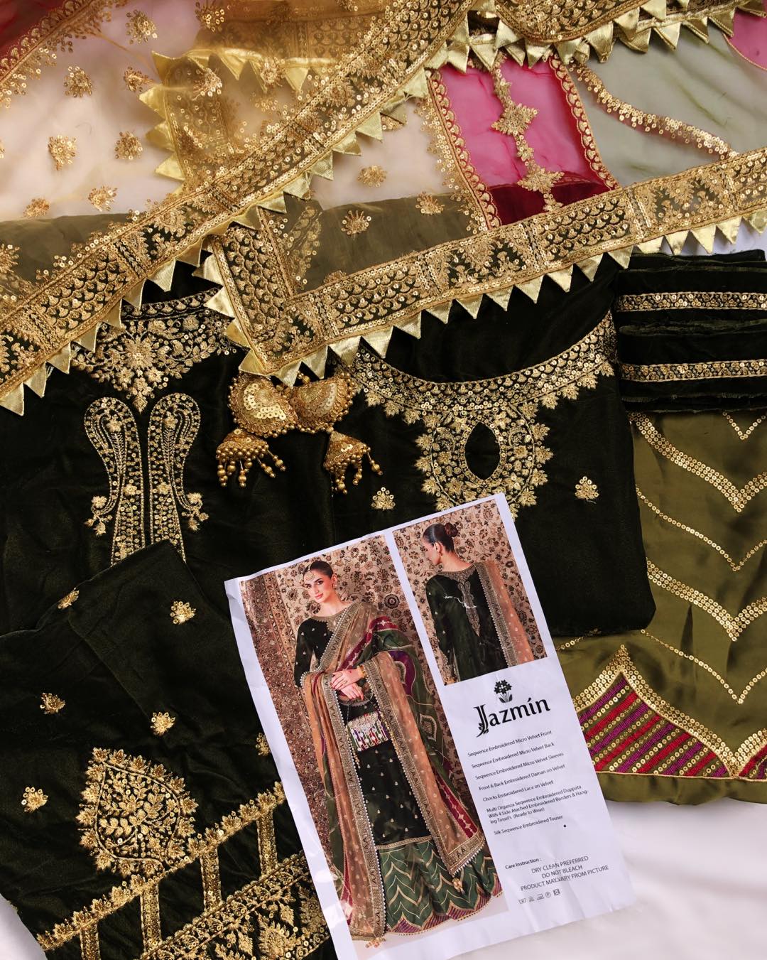 Jazmin Luxury Velvet Embroidered D 09