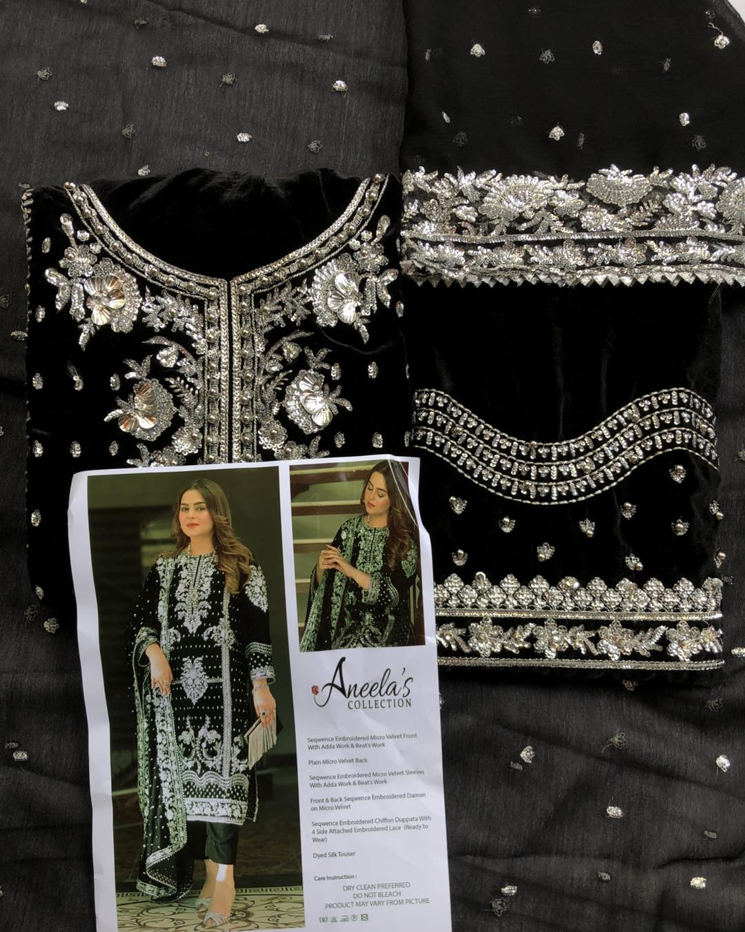 Aneelas Luxury Velvet Collection "Black"